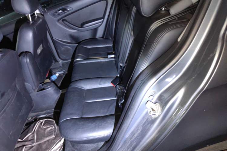 Used Volkswagen Lavida 2011 1.6L Automatic Premium Edition Left Rear Seat