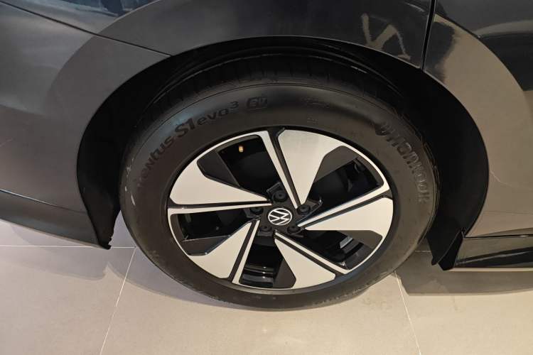 Used Volkswagen ID.7 VIZZION 2024 AIR model