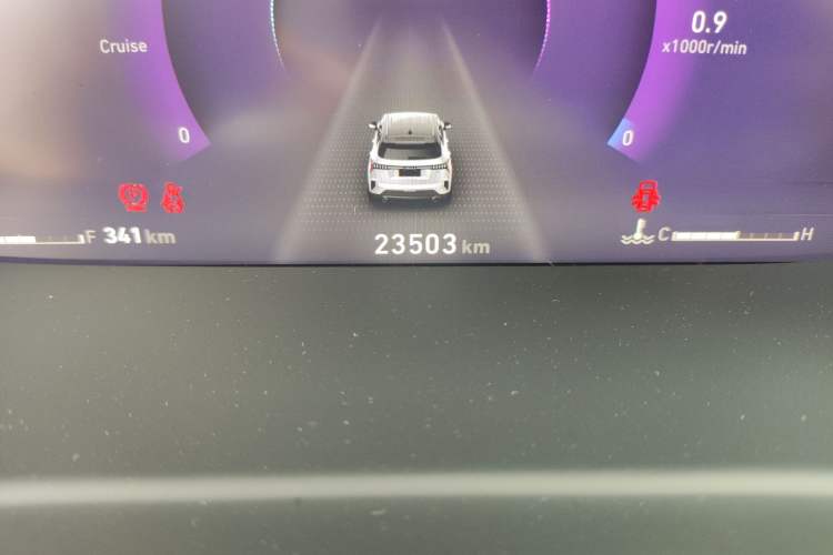 Used Lynk & Co 06 2020 1.5T YAO Halo Odometer Close Up