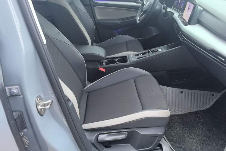 Used Volkswagen Golf 2021 280TSI DSG Pro Right Front Seat