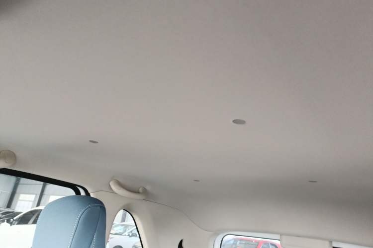 Used Dongfeng Fengon MINIEV 2022 Candy Edition Lightly Sweeted Headliner