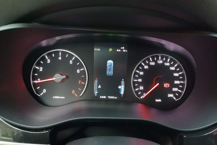 Used BYD Song MAX 2019 1.5T Automatic Smart Connect Ruiyi Model 6-Seater China V Standard Instrument Cluster