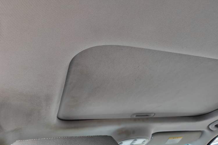 Used Hyundai Santa Fe Classic 2012 2.4 Comfort Edition 7-Seater Four-Wheel Drive Headliner