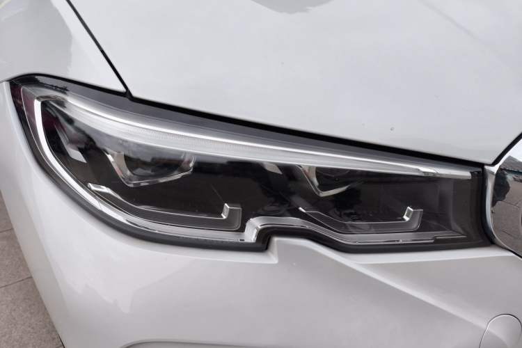 Used BMW 3 Series 2021 Second Facelift 325i M Sport Package Right Front Headlight