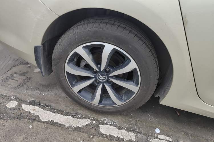 Used Citroen C4 Sega 2016 1.6L Automatic Luxury Model Right Rear Wheel Hub