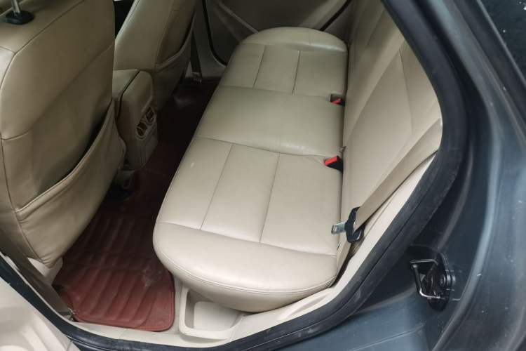 Used Ford Focus 2009 Sedan 1.8L Automatic Fashion Edition