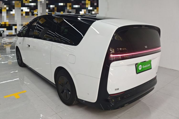 Used Li Auto MEGA 2025 Home Family Special Edition