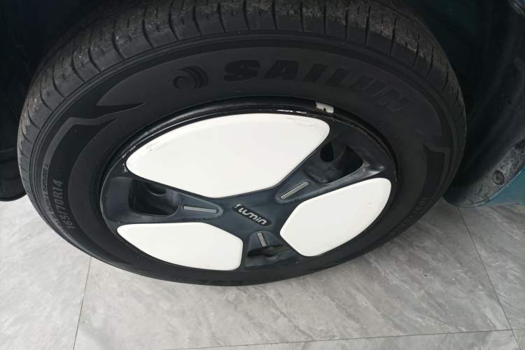 Used CHANGAN NEVO Lumin 2022 210km Sweet Edition Left Front Wheel Hub