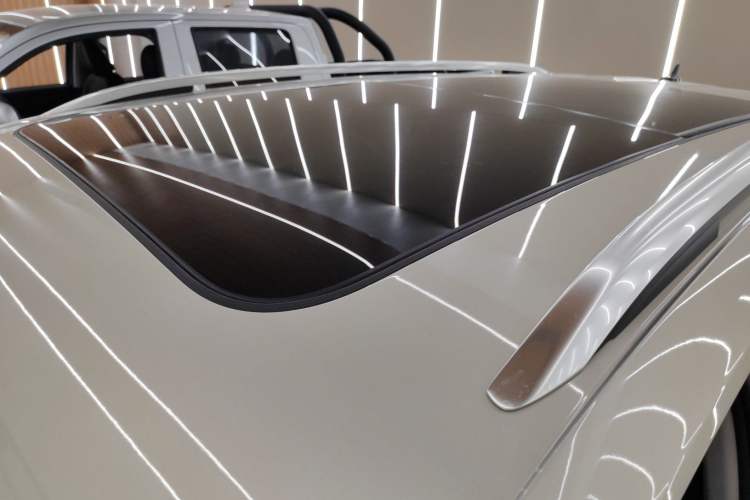 Used Volkswagen Tiguan L 2021 330TSI Automatic Two-Wheel Drive R-Line Enhanced Edition Roof