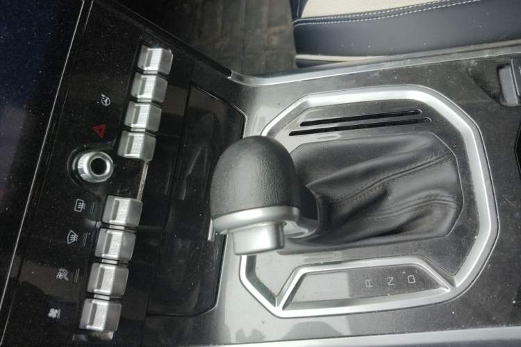 Used Haval H4 2019 1.5 GDIT DCT Elite Smart Connect Version China V Standard Gear Lever