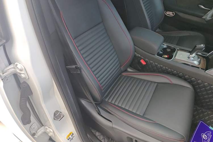 Used Land Rover Discovery Sport 2021 249 PS R-Dynamic S Performance Edition