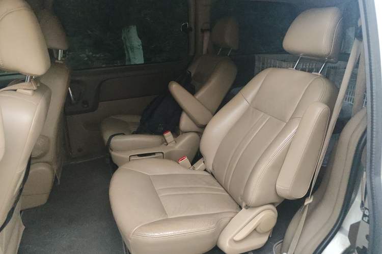 Used Buick GL8 2011 2.4L LT Executive Edition
