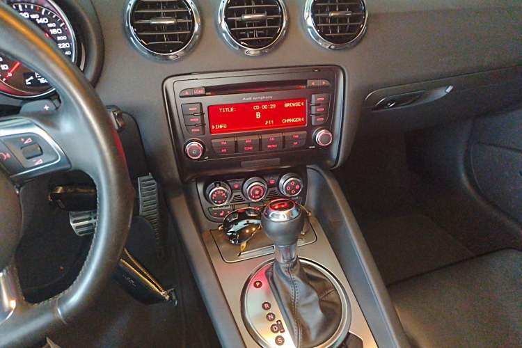 Used Audi TT 2011 TT Coupe 2.0 TFSI Audio And AC Panel