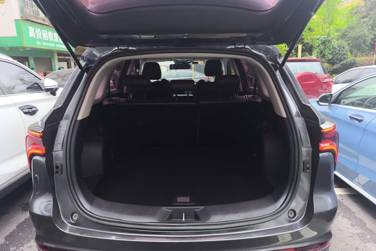 Used CHANGAN CS75 PLUS 2020 1.5T Automatic Luxury Version Trunk