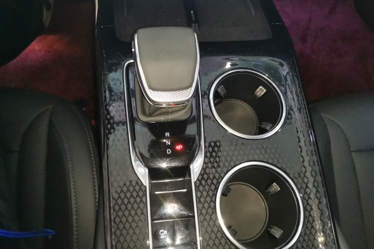 Used Hongqi HS3 PHEV 2024 PHEV 115km Jingwei Edition