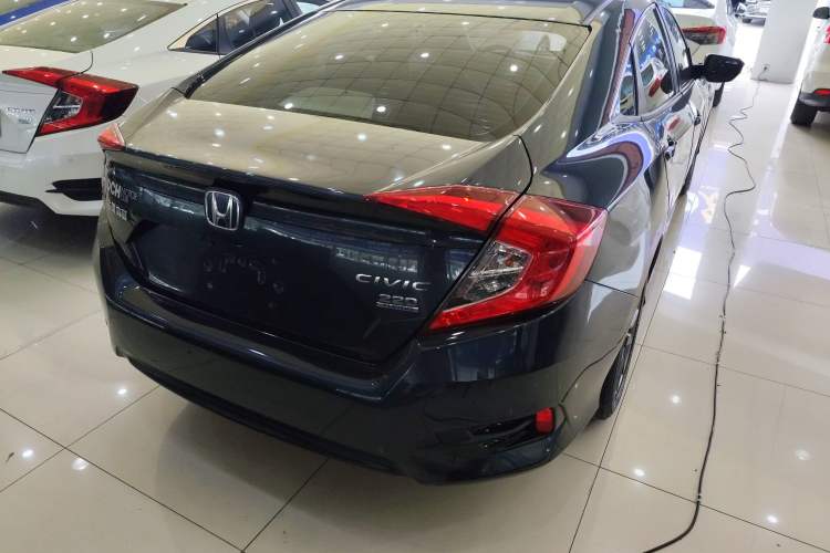Used Honda Civic 2019 220TURBO CVT Dynamic Edition China VI Rear Right 45 Deg