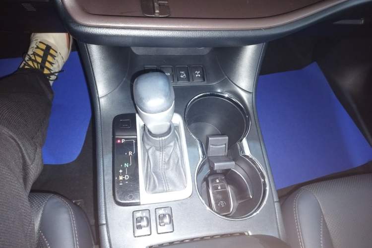 Used Toyota Highlander 2021 2.0T Four-Wheel Drive Luxury Edition 7 Seats
