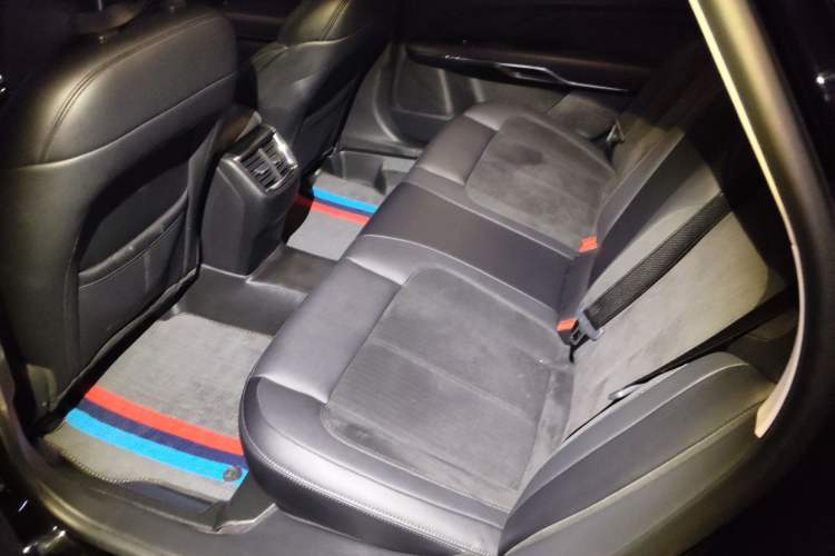 Used Ford Taurus 2019 EcoBoost 245 Comfort Edition Left Rear Seat