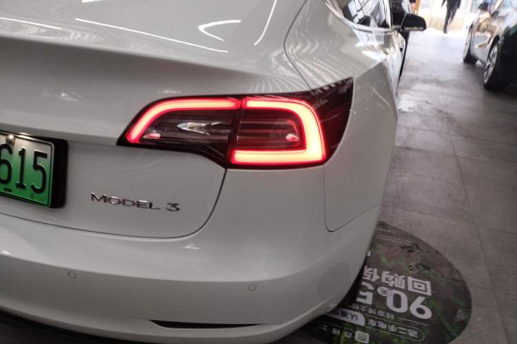 Used Tesla Model 3 2019 Standard Range Rear-Drive Upgraded Version Exterior 3