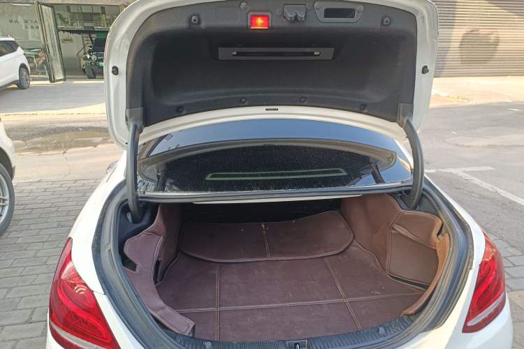 Used Mercedes-Benz C-Class 2018 C 180 L Fashion Edition Sport Version
