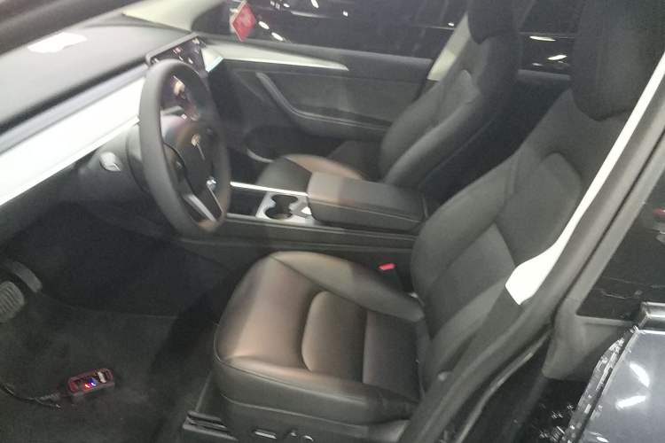 Used Tesla Model Y 2024 Rear-Wheel-Drive Version