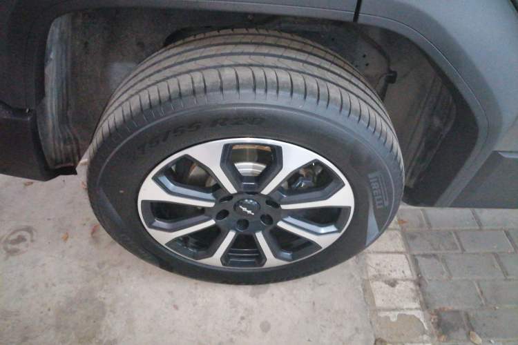 Used Formula Leopard 5 2023 Explore Edition Right Rear Wheel Hub