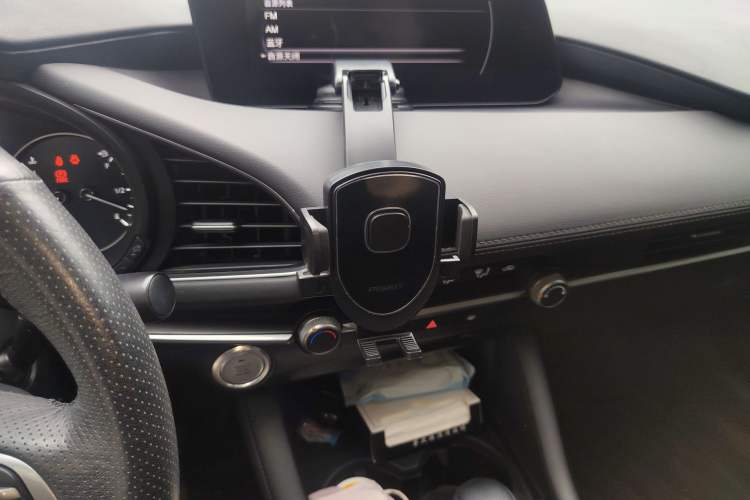 Used Mazda 3 Axela 2020 1.5L Automatic ZhiMei Edition Audio And AC Panel