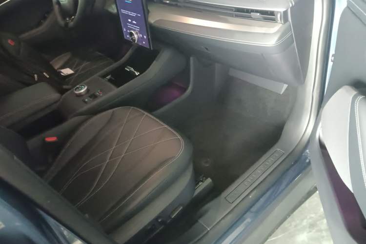 Used Ford Mustang Mach-E 2021 Leap Edition Rear-Drive Version (Standard Range)