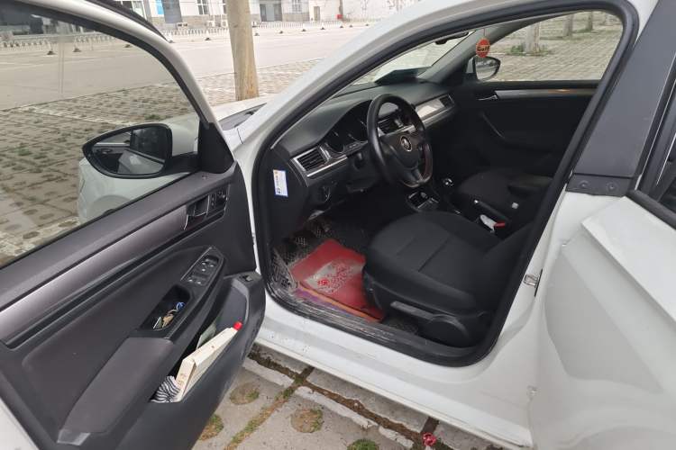 Used Volkswagen Bora 2018 1.5L Manual Fashion Model Driver Seat