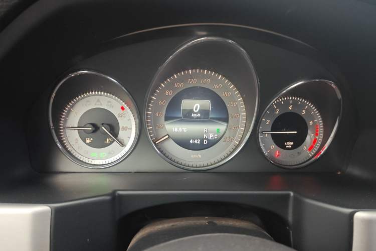 Used Mercedes-Benz GLK-Class 2015 GLK 300 4MATIC Fashion Edition Ultimate Version Instrument Cluster