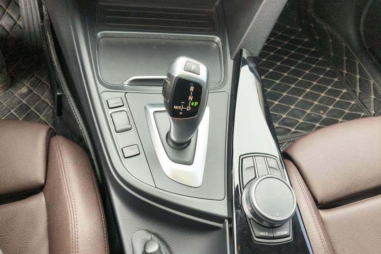 Used BMW 3 Series 2019 320Li Fashion Model
