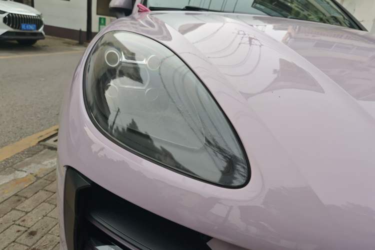 Used Porsche Macan 2018 Macan 2.0T Right Front Headlight