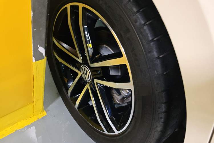 Used Volkswagen Lamando 2019 280TSI DSG Comfort Edition China VI standard