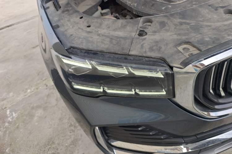 Used Geely Auto Monjaro L 2021 2.0TD DCT EVO Two-Wheel Drive Smart Luxury Version Right Front Headlight