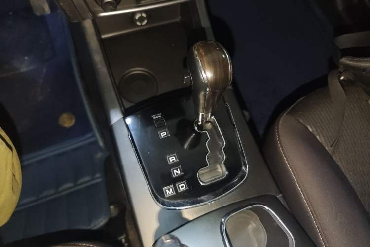 Used SsangYong Korando 2014 2.0L Gasoline Two-Wheel Drive Automatic Elite Navigation Edition