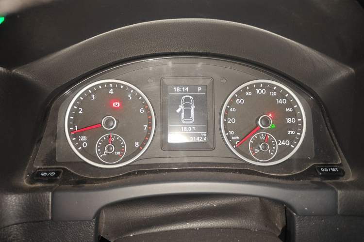 Used Volkswagen Tiguan 2015 1.8TSI Automatic Two-Wheel Drive Trend Edition Instrument Cluster
