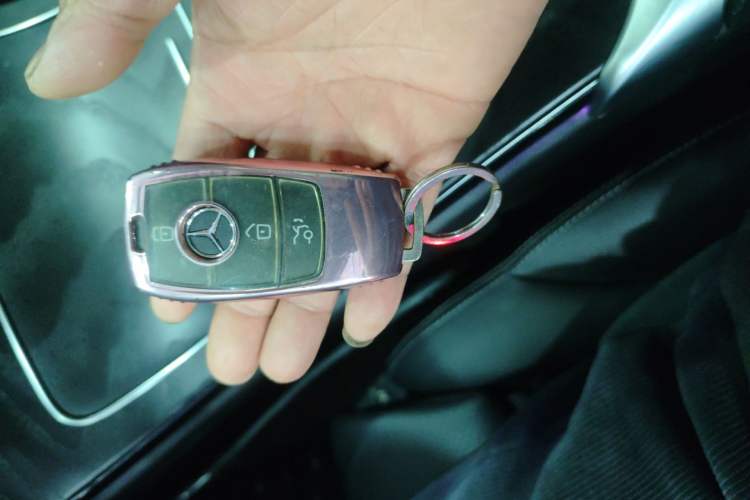 Used Mercedes-Benz C-Class 2019 C 260 L Sport Edition Vehicle Key