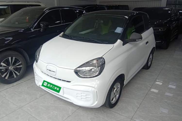 Used Roewe Clever 2021 302 km New Four-Seater Super-Efficient Version