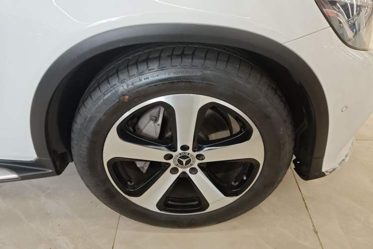 Used Mercedes-Benz GLC 2018 GLC 260 4MATIC Luxury Model