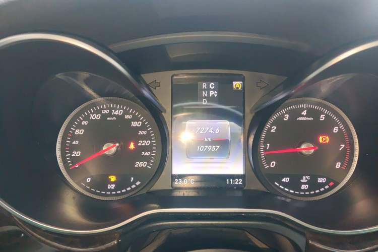 Used Mercedes-Benz V-Class 2018 V 260 Prestige Edition China VI
