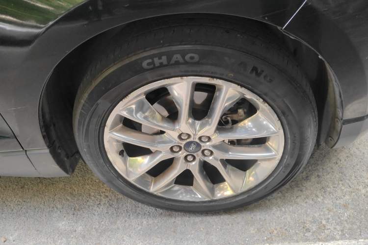 Used Ford Edge 2015 2.0T GTDi Four-Wheel Drive Prestige Model Right Front Wheel Hub