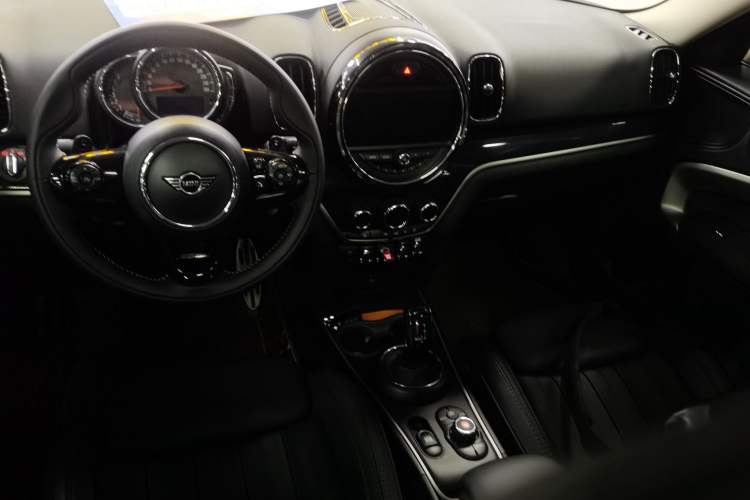 Used MINI Countryman 2019 2.0T COOPER S ALL4 Artist Center Console