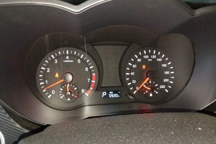 Used Haima Fumei 2015 1.6L Automatic Prestige Model Instrument Cluster
