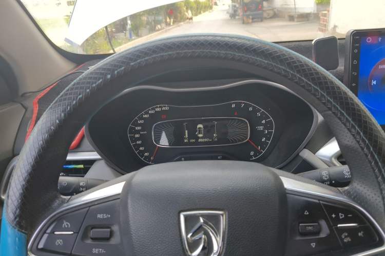 Used Baojun 510 2017 1.5L Manual Fashion Model
