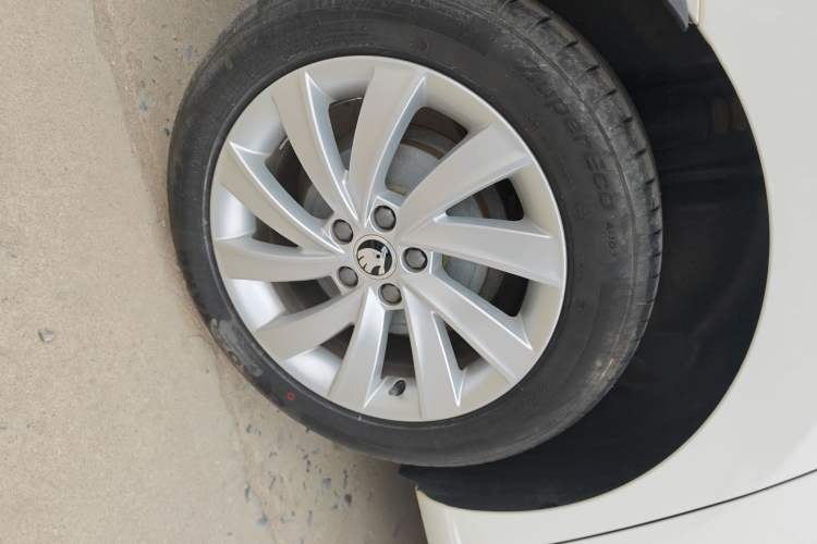 Used Skoda Rapid 2019 1.5L Automatic Comfort Edition China V Standard