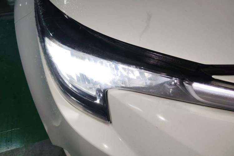 Used Toyota Levin 2023 Smart Electric Hybrid Dual-Engine 1.8L Leading Edition Right Front Headlight