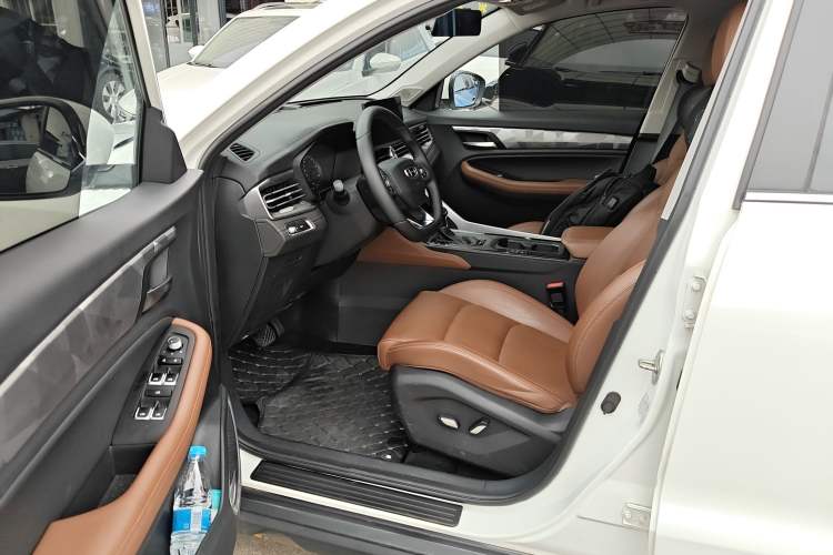 Used Geely Auto Vision X6 2021 PRO 1.4T Automatic Prestige Model Driver Seat