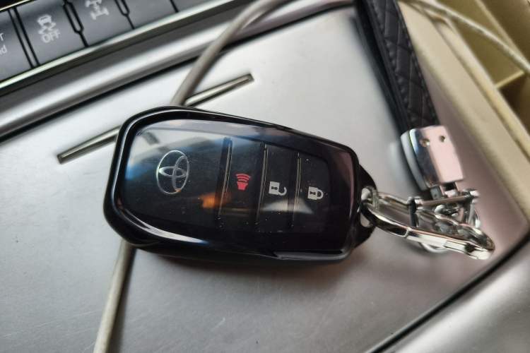 Used Toyota Land Cruiser 
