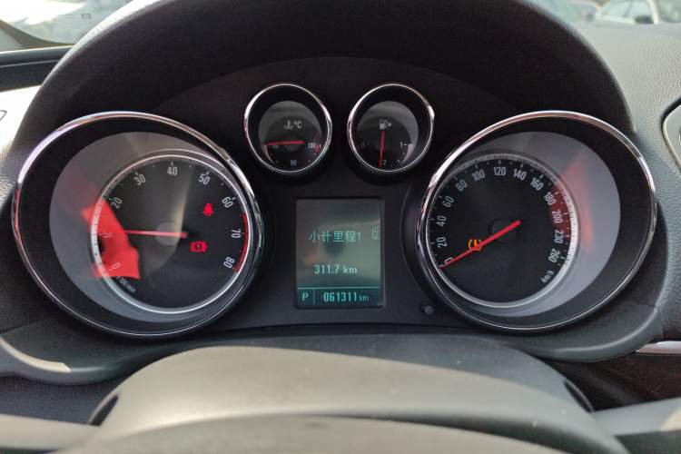 Used Buick Regal 2015 1.6T Leading Technology Model
