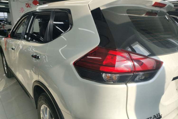 Used Nissan X-Trail 2022 2.0L Two-Wheel Drive Smart Connect Premium Edition